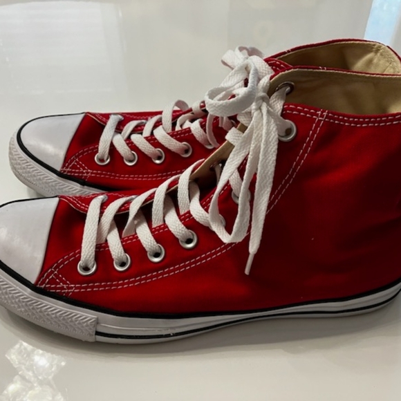 Converse High Tops Unisex. Men's 8.5. Women's 10.5. Mint condition - Picture 2 of 9